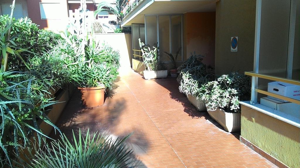 Appartamento Giusy Ventimiglia Exterior foto